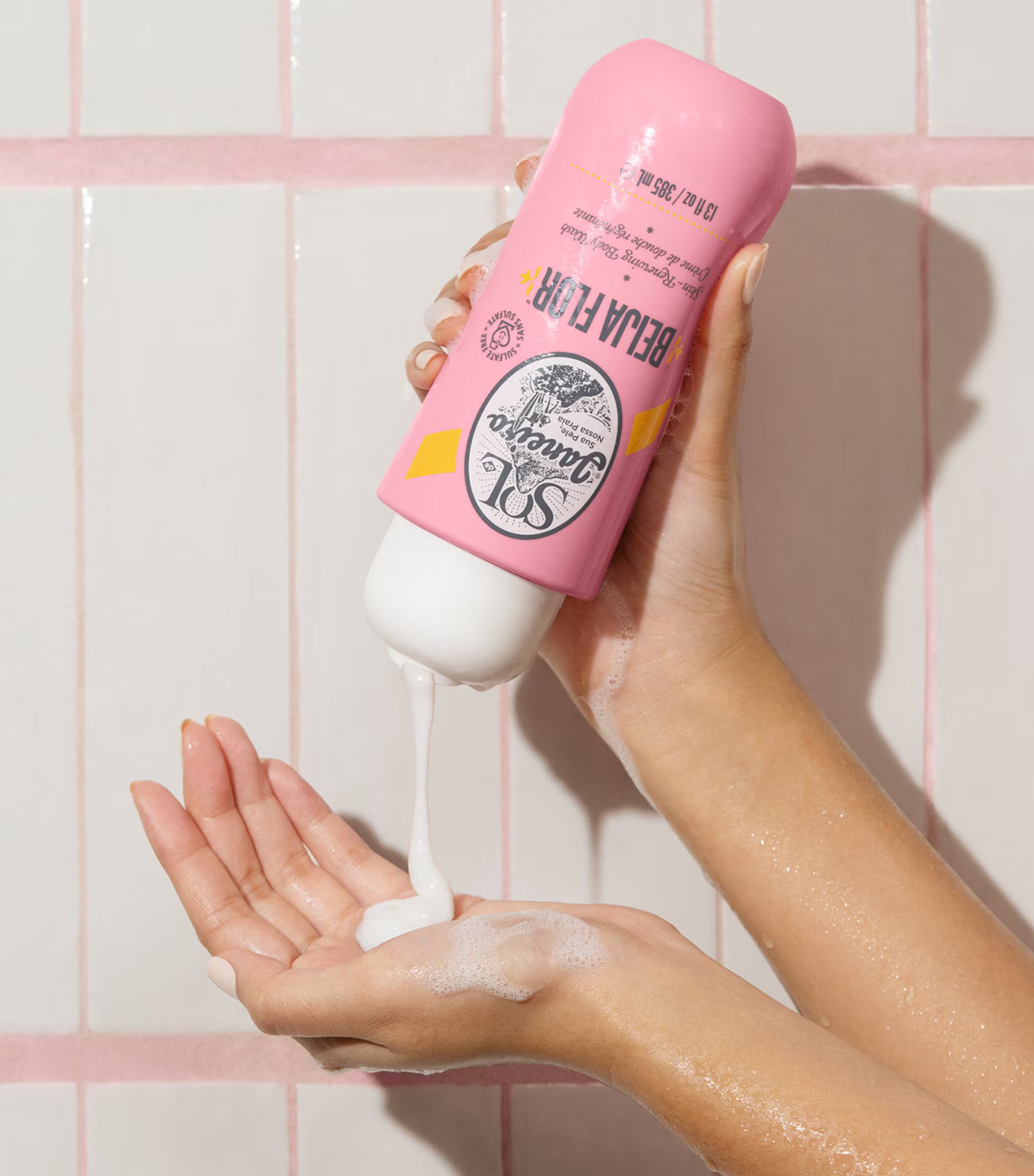 Sol de Janeiro Beija Flor Renewing Body Wash 385ml – Hydrating & Smoothing Shower Gel for Soft, Radiant Skin
